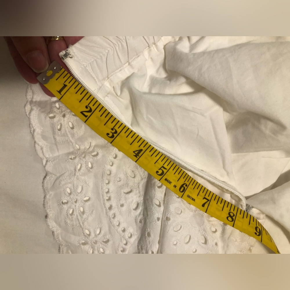 Eloquii white eyelet cotton, high waist shorts with white lining, never worn, 20 - Picture 9 of 13